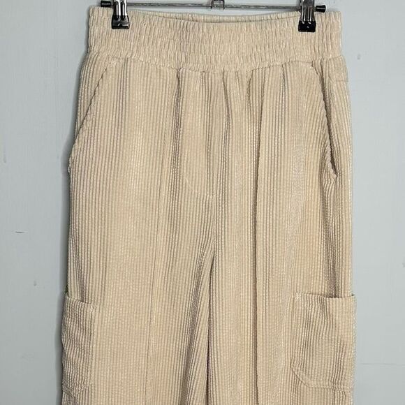 Urban Outfitters UO Ivory Wide Wale Corduroy Cropped Wide Leg Pull On Pants Sm - Picture 2 of 8